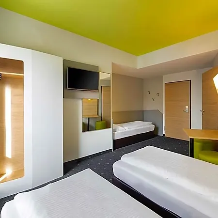 B&B Hotel Muelheim An Der Ruhr מולהיים אן דר רור